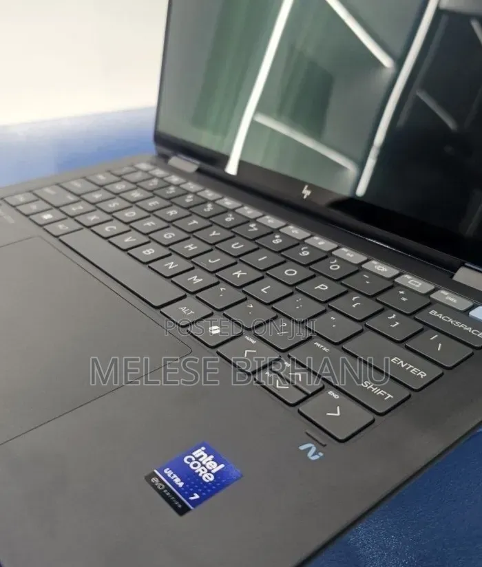 New Laptop HP OmniBook 7 14" 16GB Intel Core Ultra 7 SSD 1T
