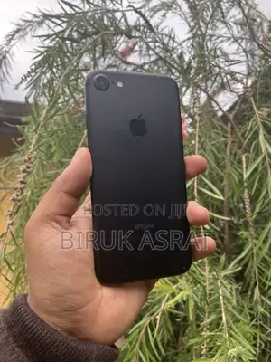 Apple iPhone 7 32 GB Black