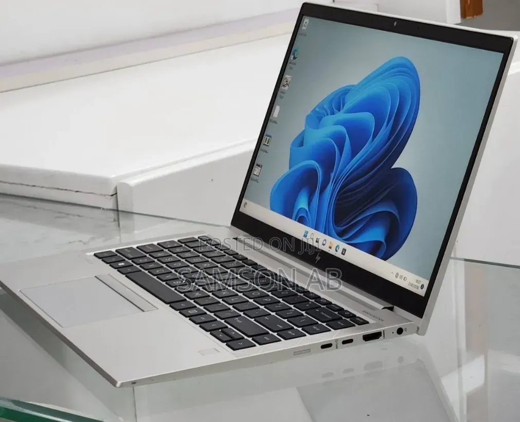 New Laptop HP EliteBook 845 G8 16GB AMD Ryzen 5 SSD 512GB