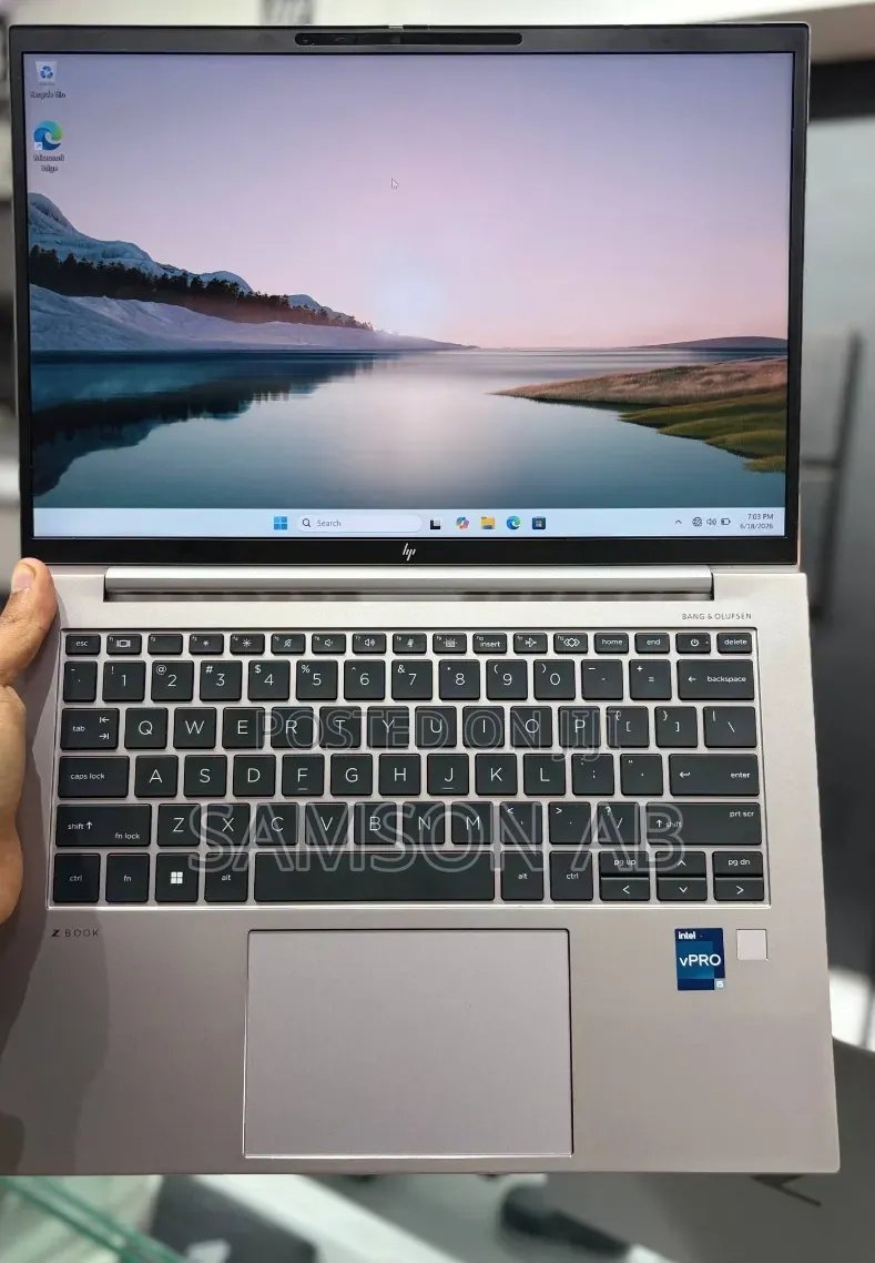 New Laptop HP ZBook Firefly 16inch G9 16GB Intel Core i5 SSD 512GB