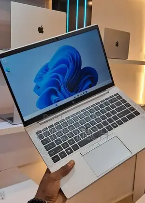 New Laptop HP EliteBook 1040 G8 16GB Intel Core i5 SSD 512GB