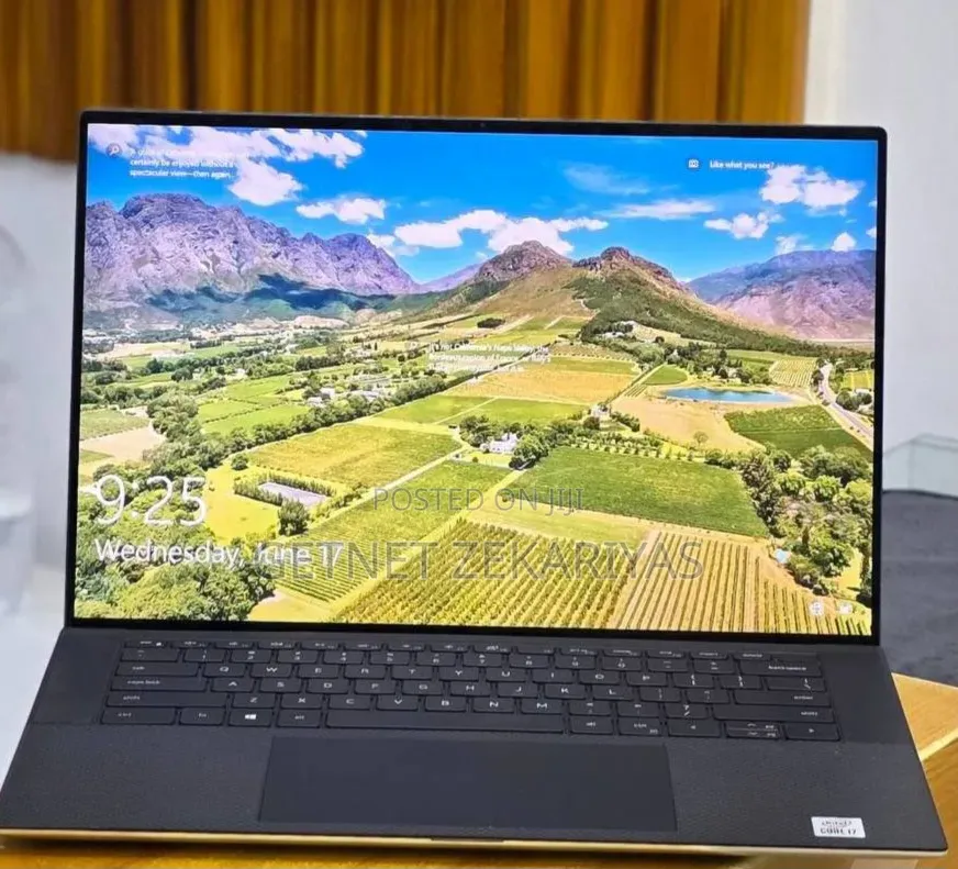 New Laptop Dell XPS 15 16GB Intel Core i7 SSD 512GB