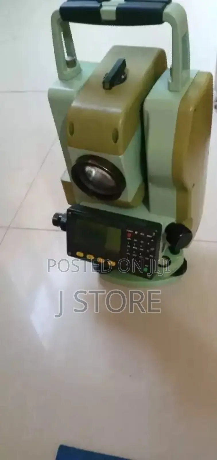 South Et-02 or Et-02l Digital Theodolite Used for Precise Angle