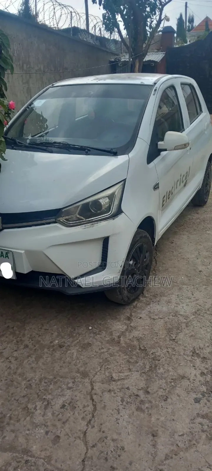 Car 2022 White