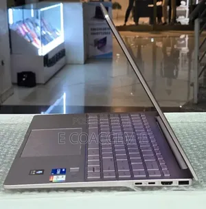 New Laptop HP Pavilion 14-ce3064st 16GB Intel Core i7 SSD 1T