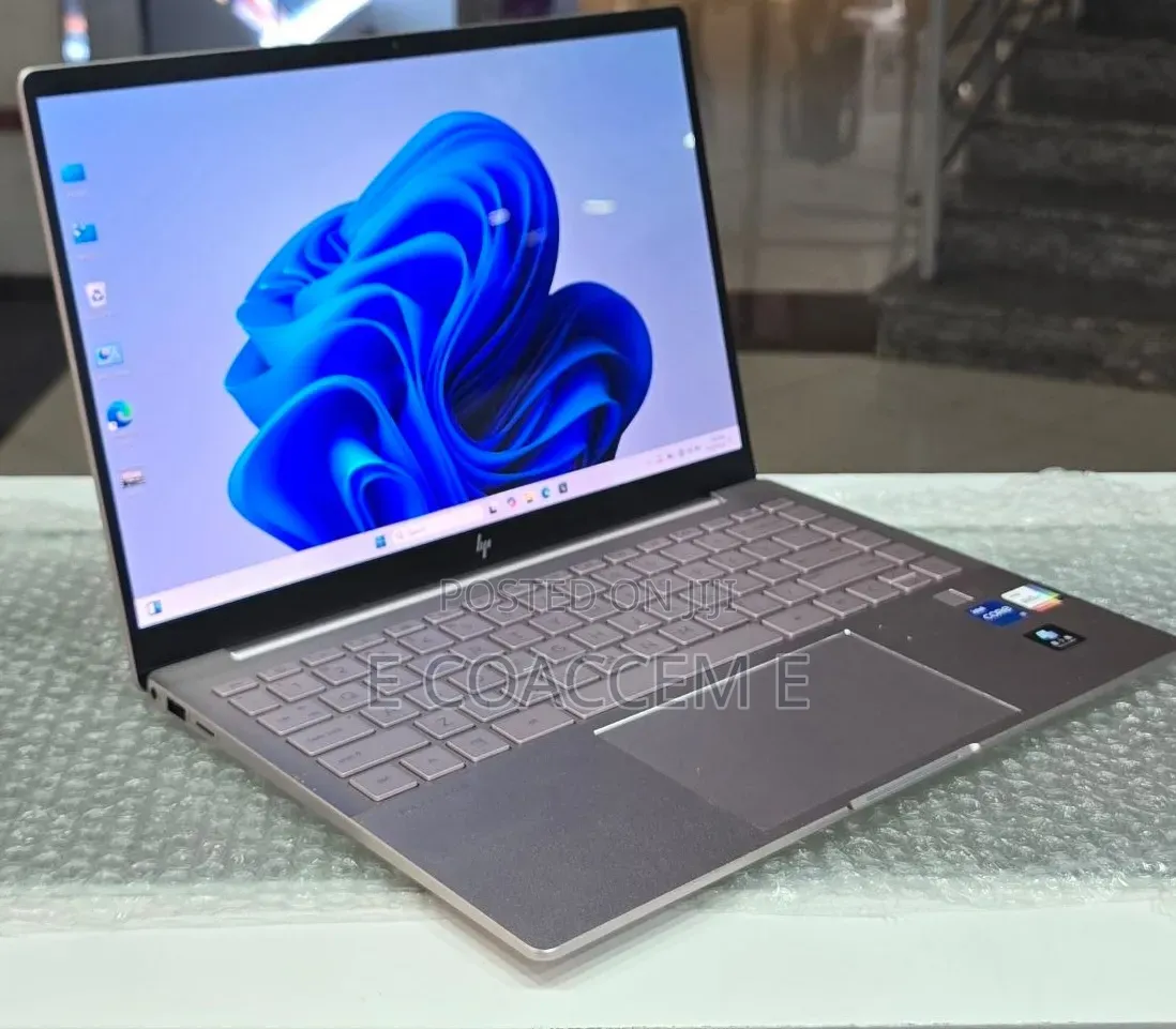 New Laptop HP Pavilion 14-ce3064st 16GB Intel Core i7 SSD 1T