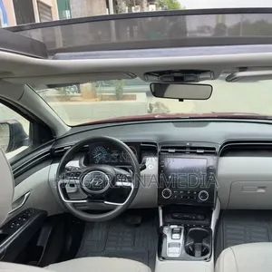Hyundai Tucson 2022 Red