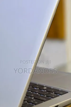 New Laptop HP EliteBook 840 G9 16GB Intel Core i7 SSD 512GB