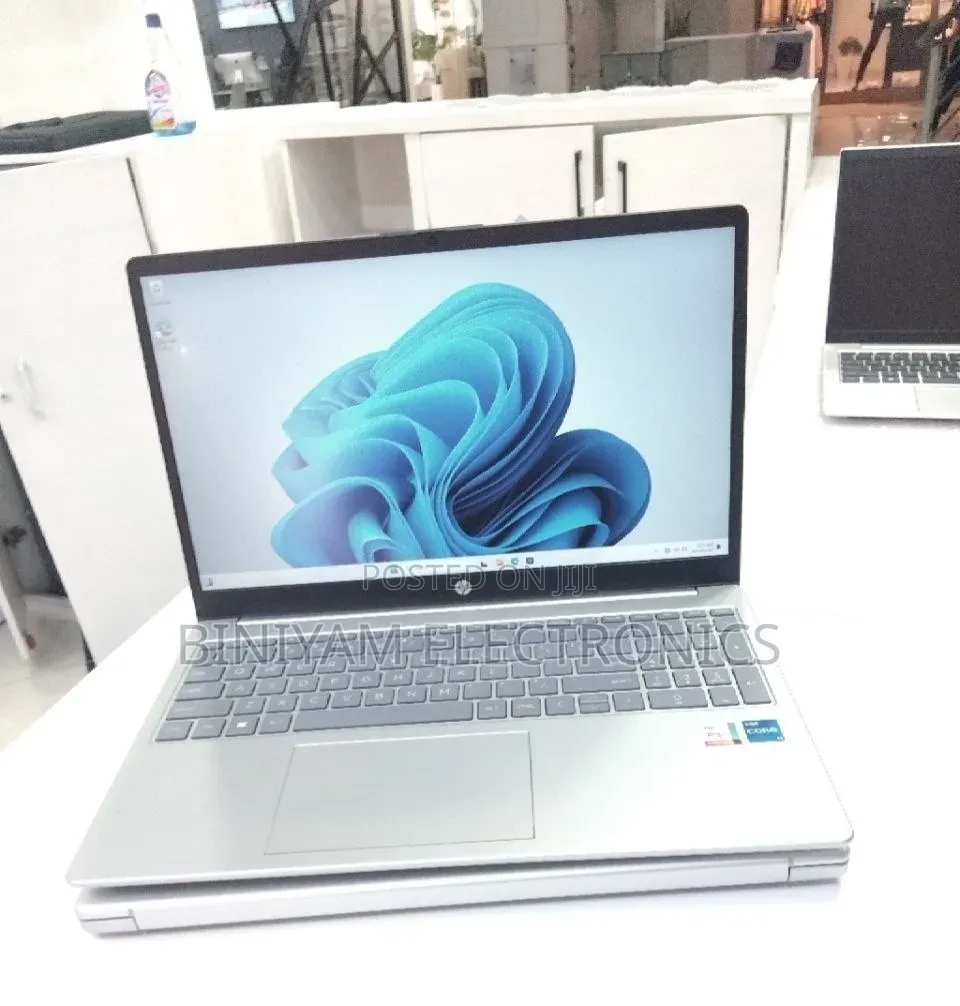 New Laptop HP Stream Notebook 16GB Intel Core i5 SSD 1T