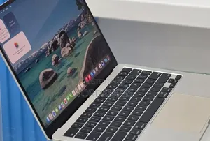 New Laptop Apple MacBook Air 2025 M4 16GB Apple M4 SSD 256GB