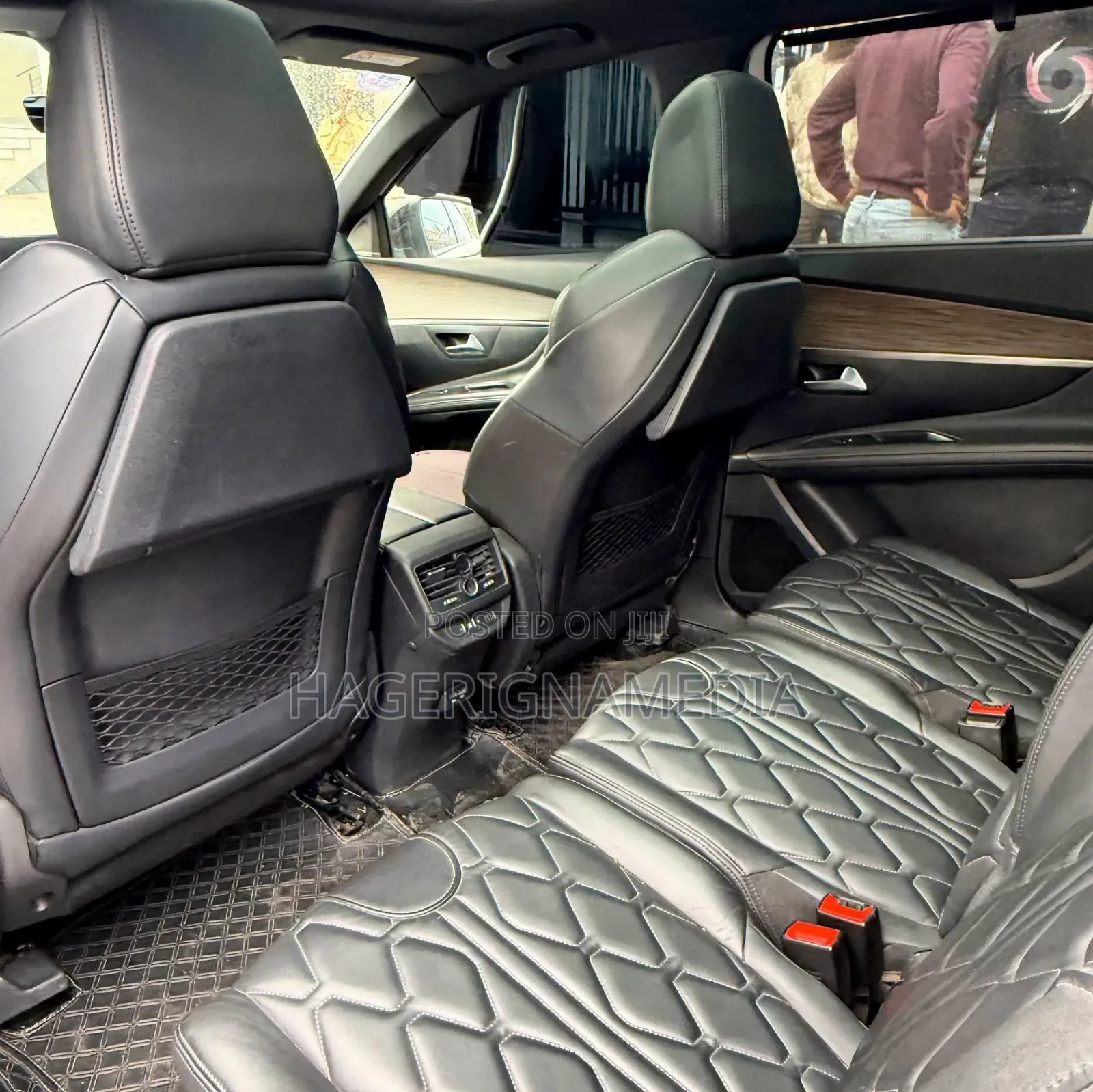Peugeot 5008 2022 White
