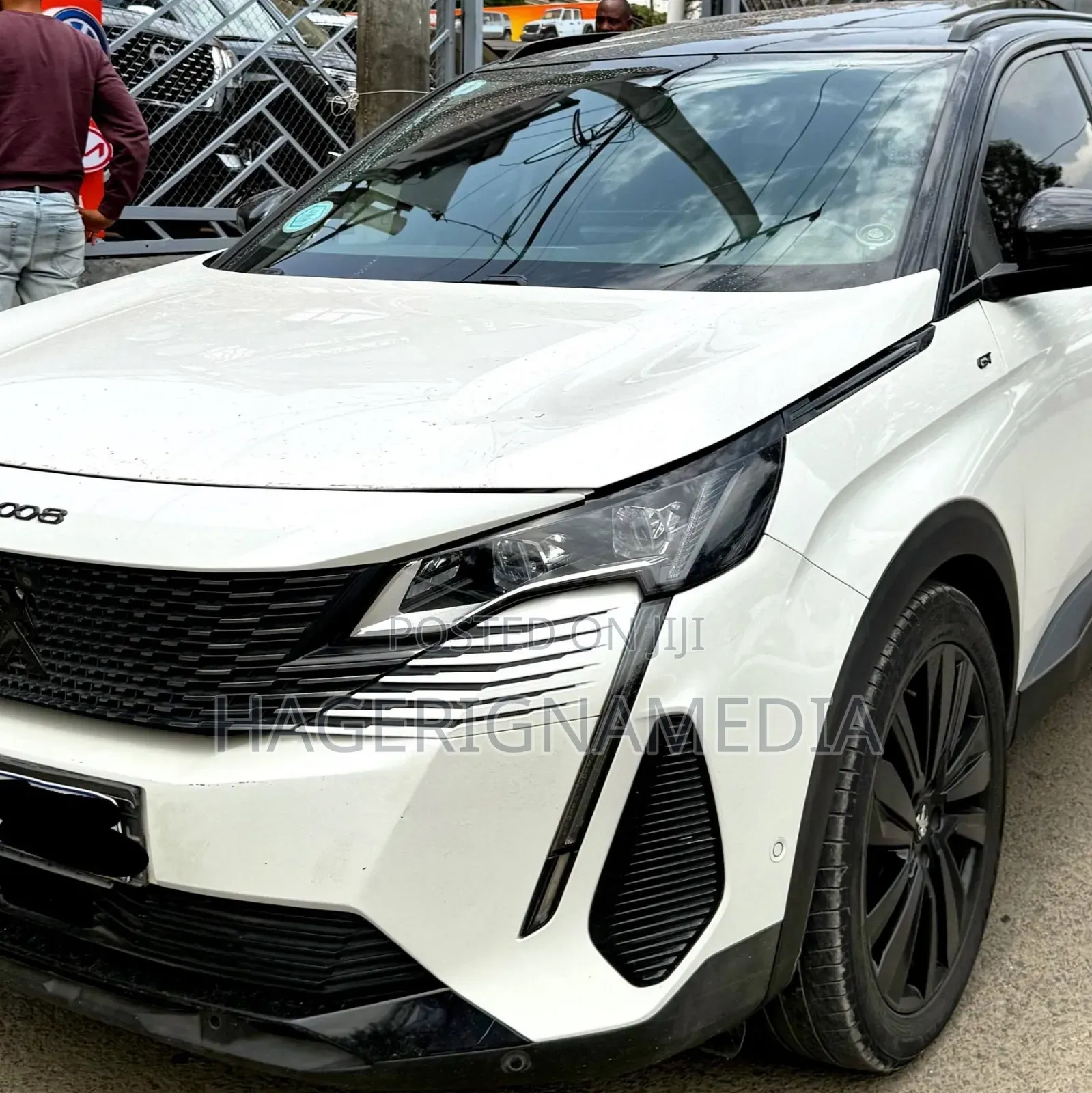 Peugeot 5008 2022 White