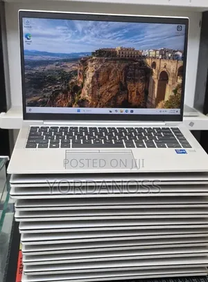 New Laptop HP EliteBook 840 G10 16GB Intel Core i7 SSD 512GB