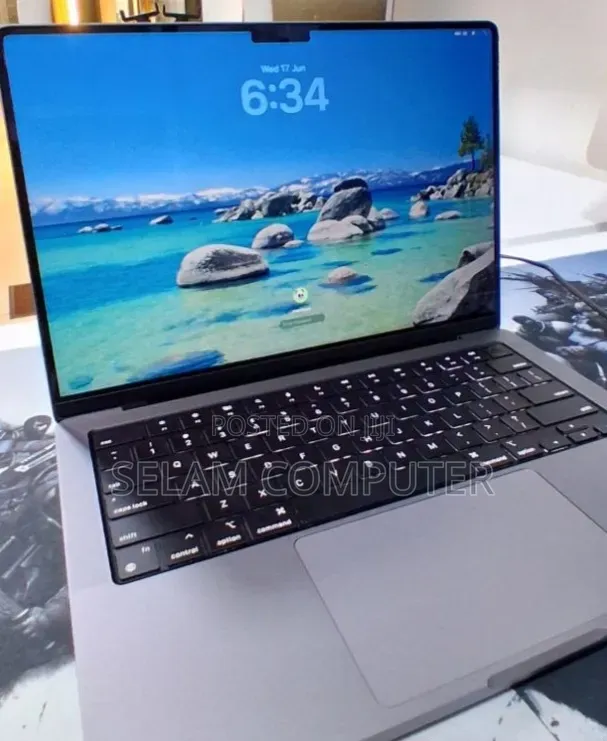 New Laptop Apple MacBook Pro 2021 M1 16GB Apple M1 SSD 512GB