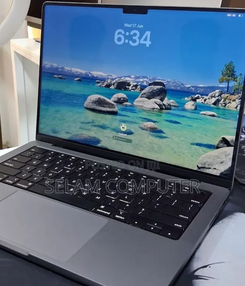 New Laptop Apple MacBook Pro 2021 M1 16GB Apple M1 SSD 512GB