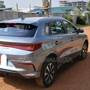 BYD E2 43 kWh 94 hp FWD 2025 Gray