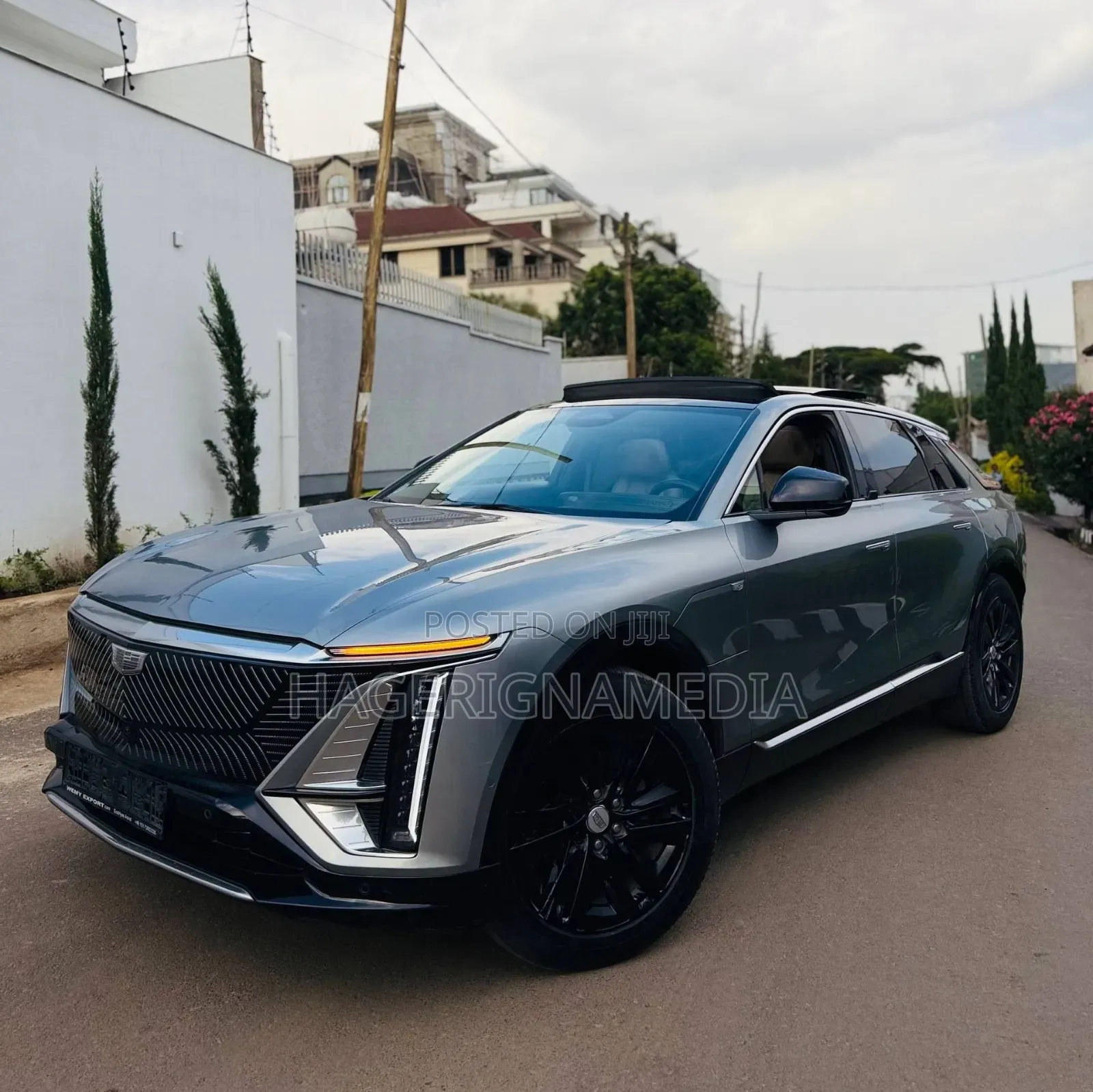 Cadillac Lyriq 2023 Silver