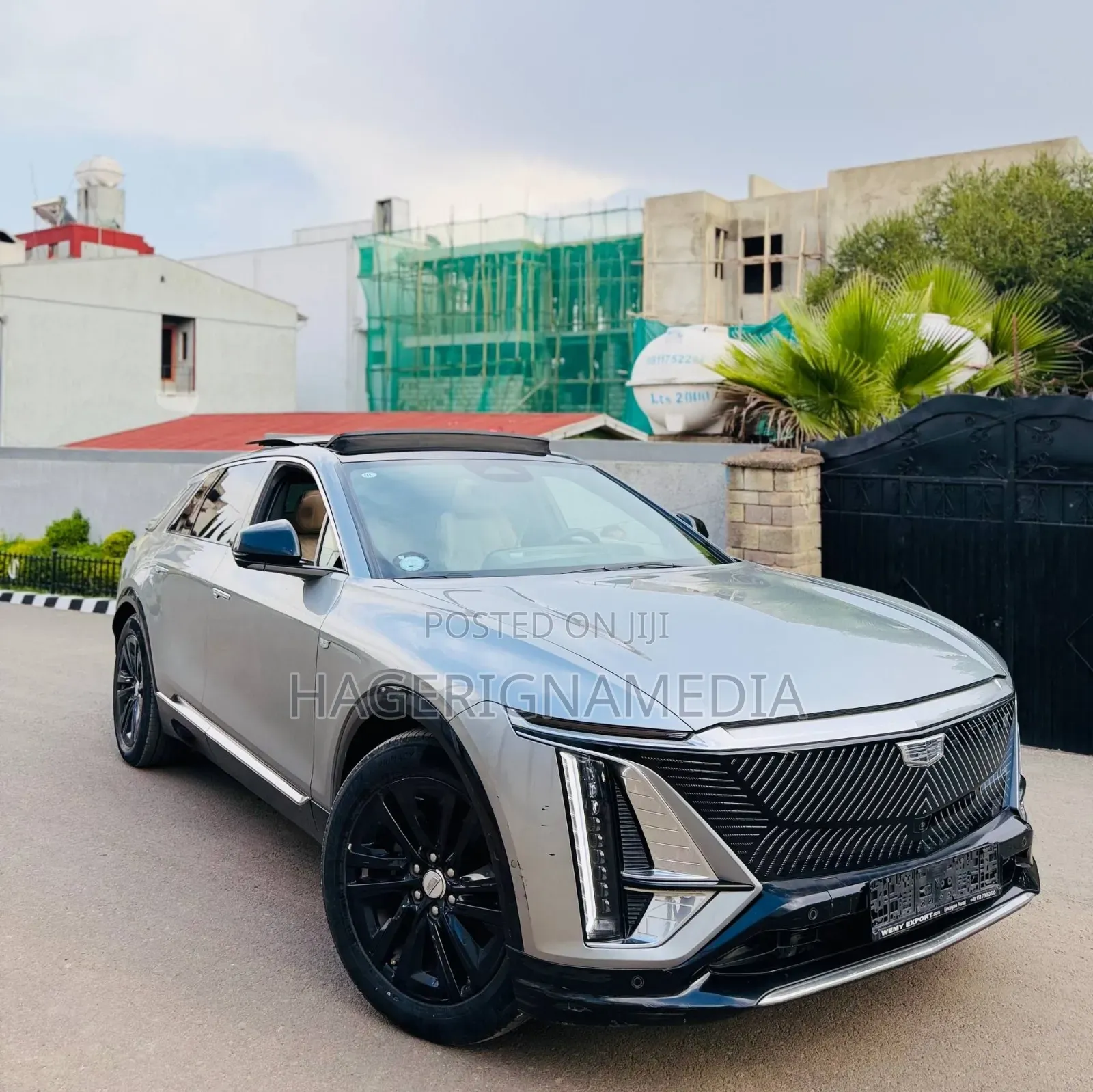 Cadillac Lyriq 2023 Silver