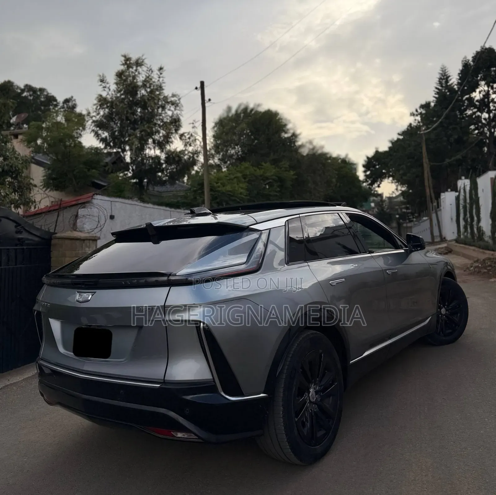 Cadillac Lyriq 2023 Silver