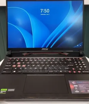 New Laptop MSI Raider GE68HX 13VI-202US 16GB Intel Core i9 SSD 1T