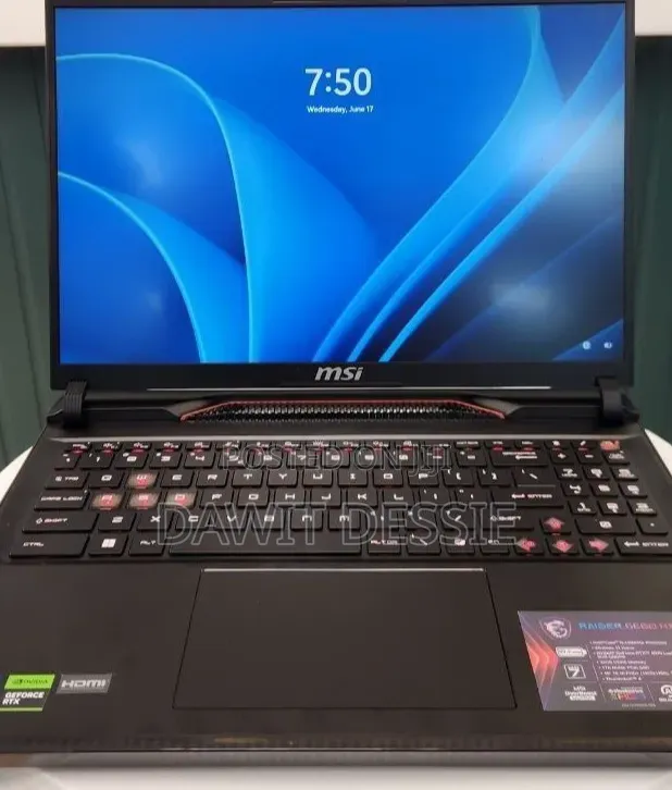 New Laptop MSI Raider GE68HX 13VI-202US 16GB Intel Core i9 SSD 1T