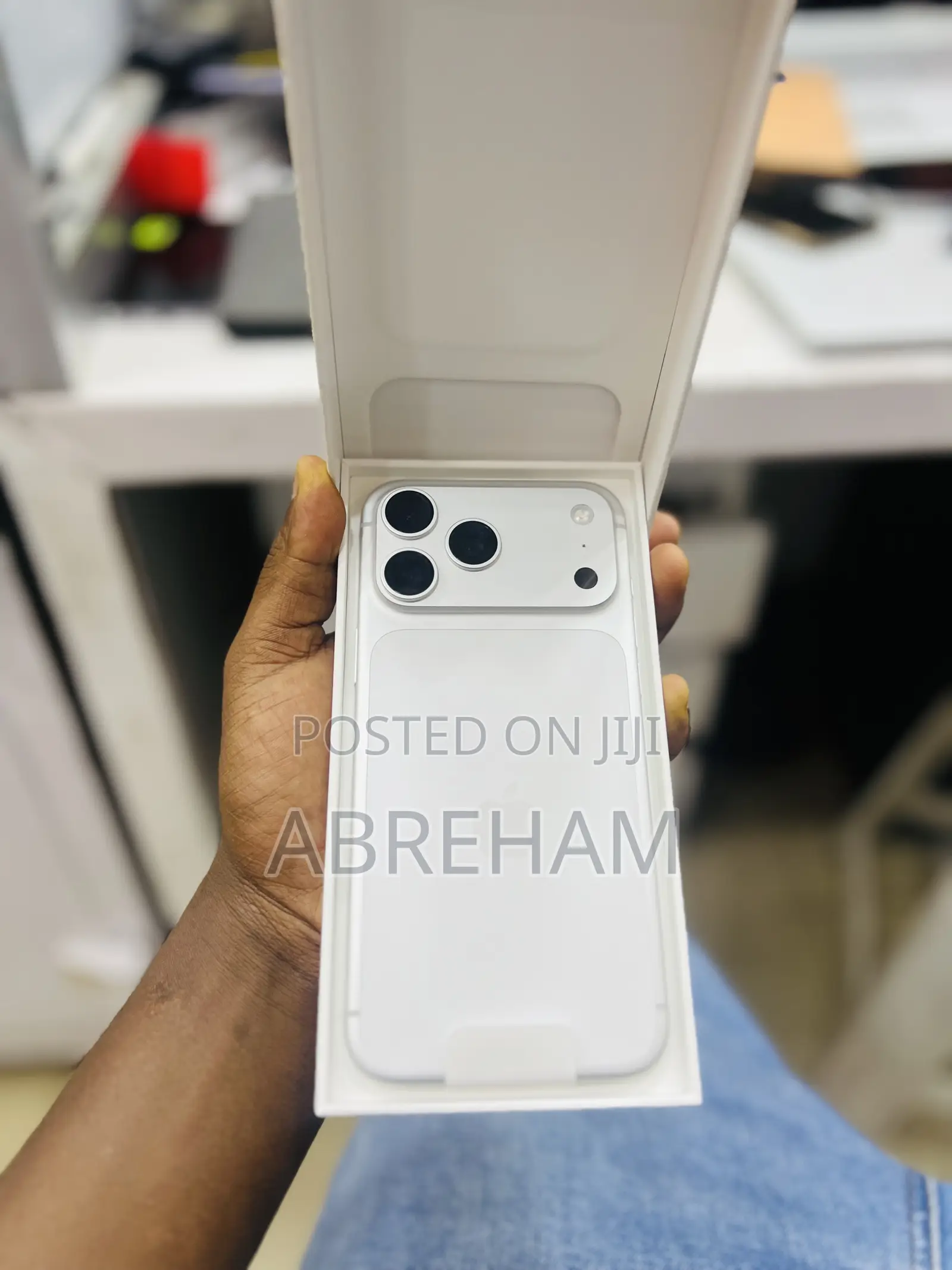 New Apple iPhone 17 Pro Max 256 GB Silver