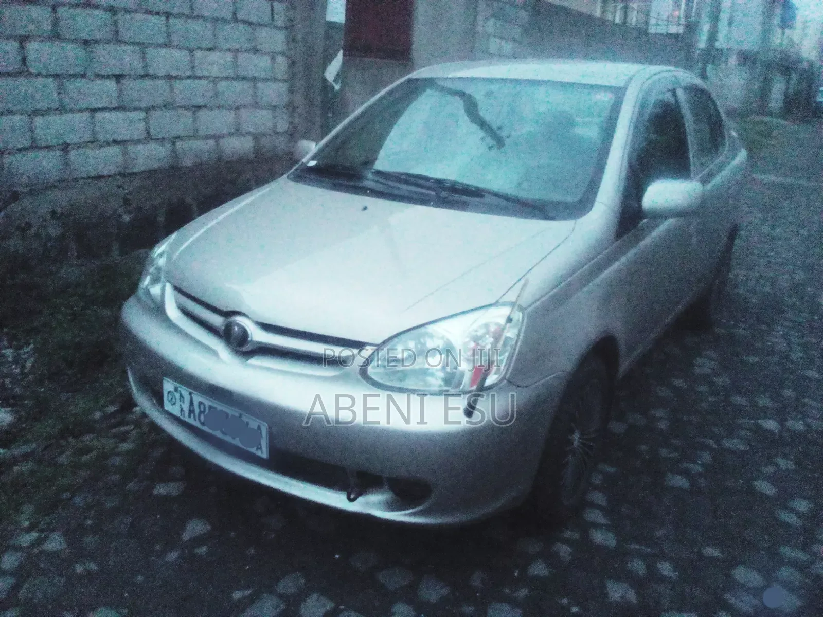 Toyota Platz 2005 Gold