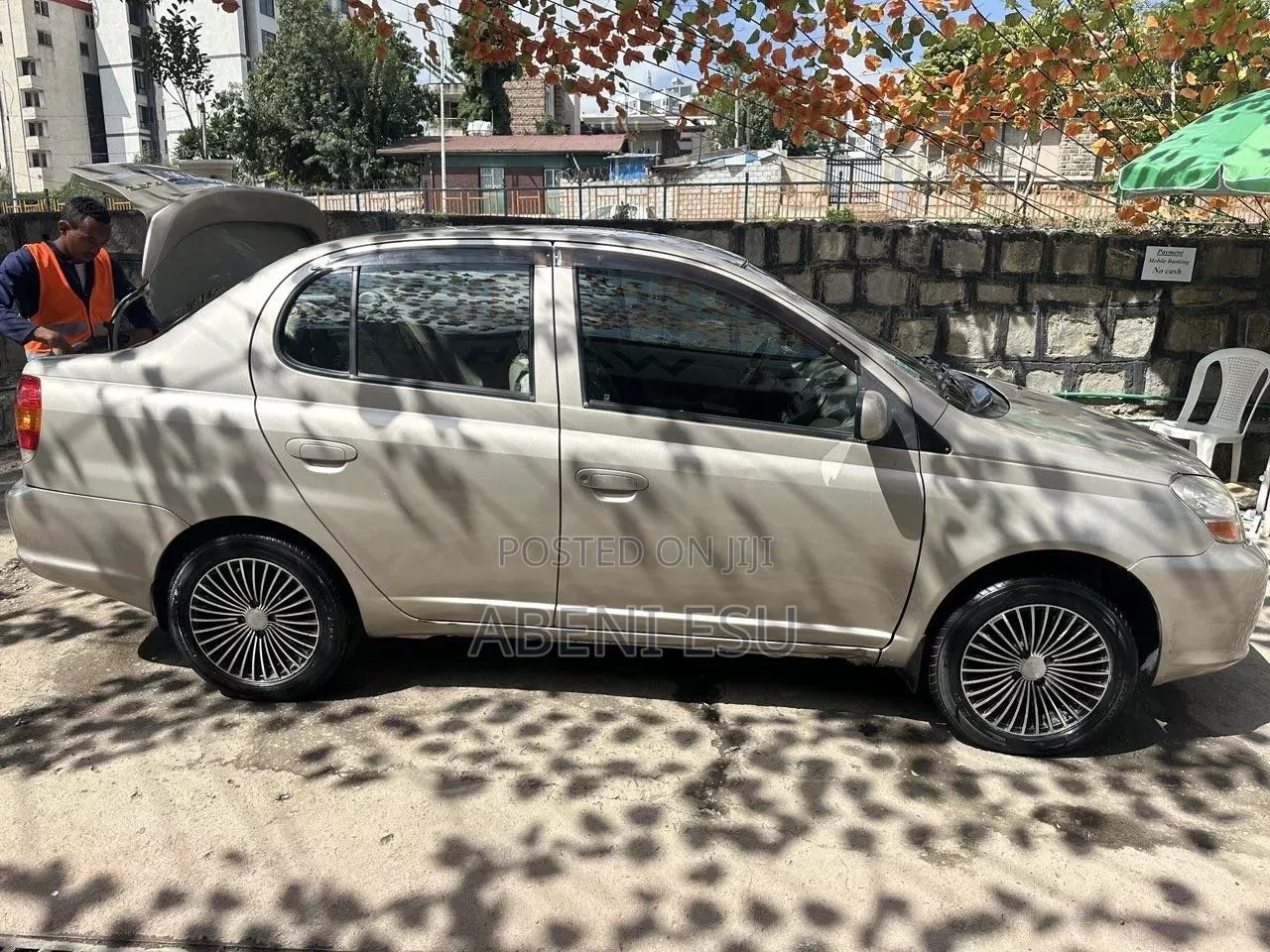 Toyota Platz 2005 Gold