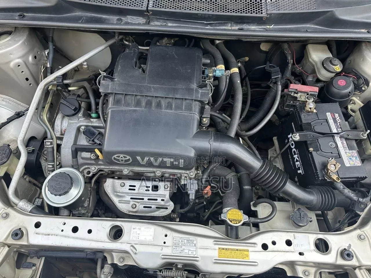 Toyota Platz 2005 Gold