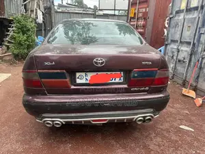 Toyota Carina E 1.6 Sedan 1992 Burgundy