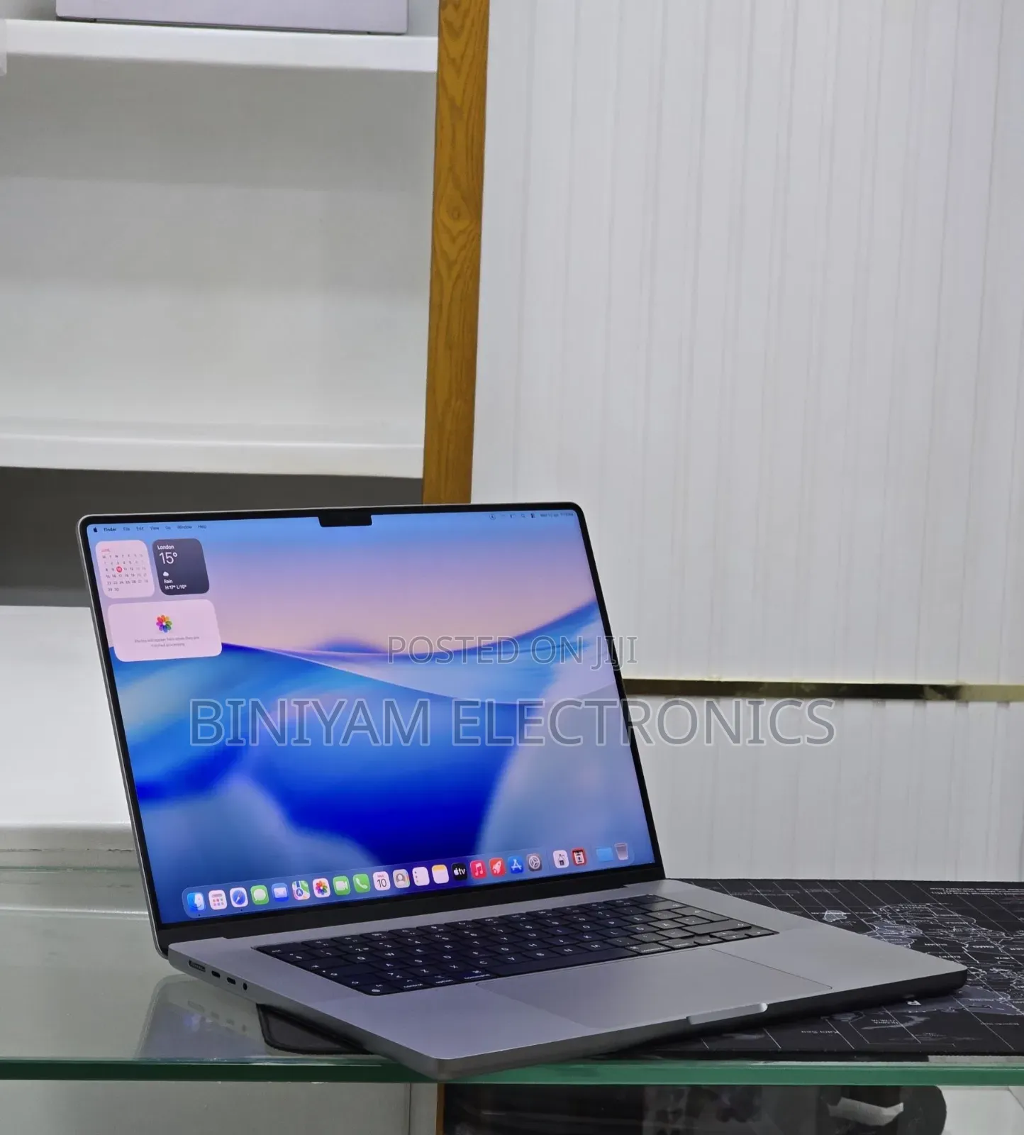 New Laptop Apple MacBook Pro 2021 M1 64GB Apple M1 Pro SSD 1T