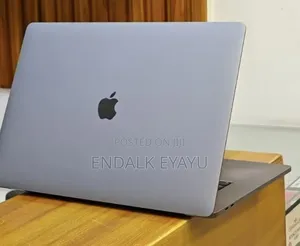 New Laptop Apple MacBook Pro 2018 32GB Intel Core i9 SSD 2T