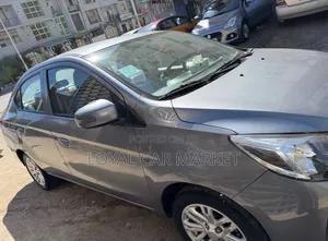 Mitsubishi Attrage 2022 Gray