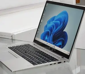 New Laptop HP EliteBook 845 G8 16GB AMD Ryzen 5 SSD 512GB