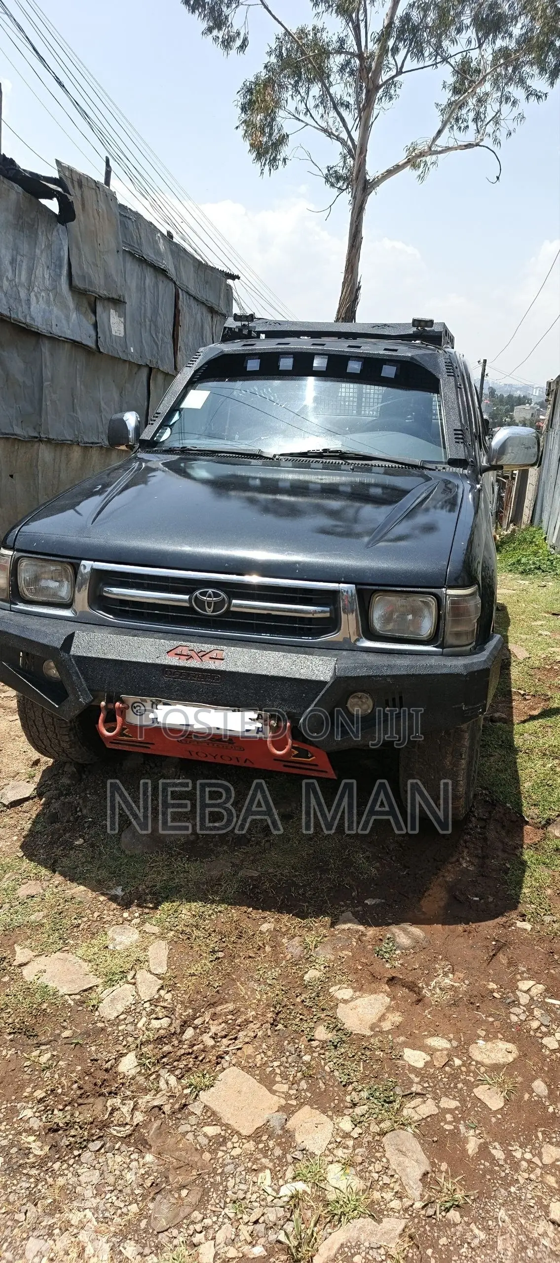 Toyota Hilux 2000 Green