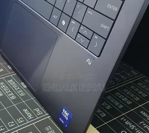 New Laptop HP OmniBook X Flip 14" 16GB Intel Core Ultra 7 SSD 1T