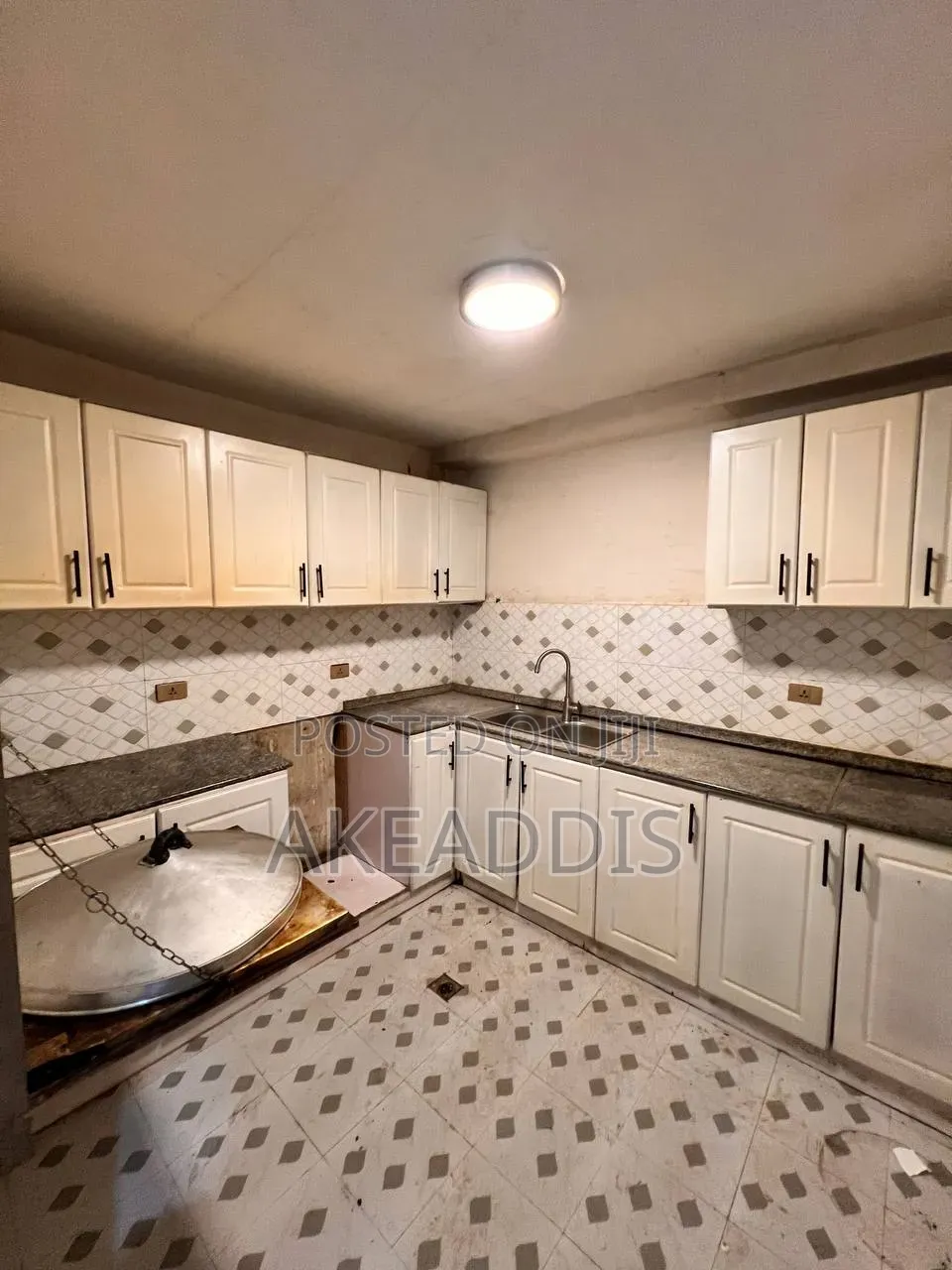 Furnished 3bdrm Condo in Bole Ayat for sale