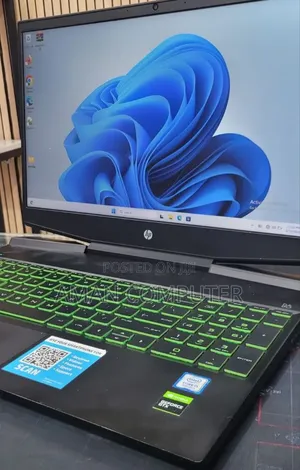 New Laptop HP Pavilion 15 16GB Intel Core i5 HDD 256GB