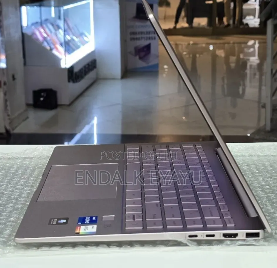 New Laptop HP 16GB Intel Core i7 SSD 1T