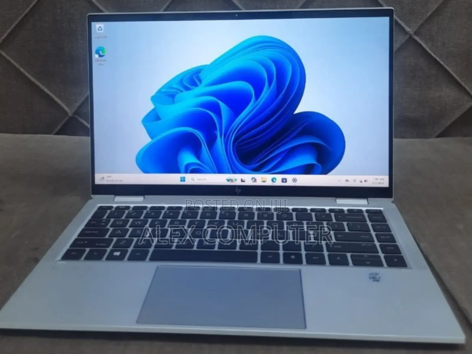 New Laptop HP EliteBook x360 1040 G7 16GB Intel Core i7 SSD 512GB
