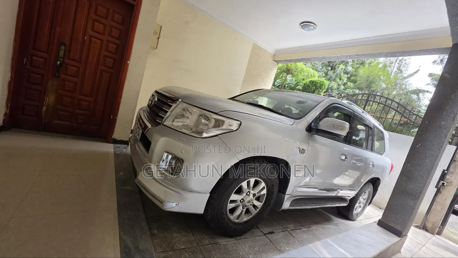 Toyota Land Cruiser 2011 Silver