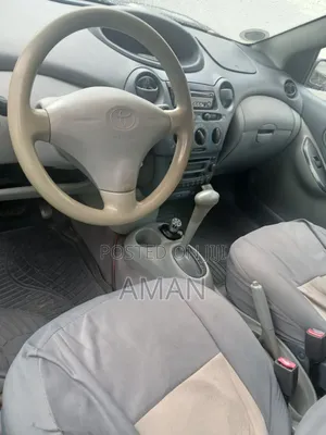 Toyota Vitz 2001 Blue
