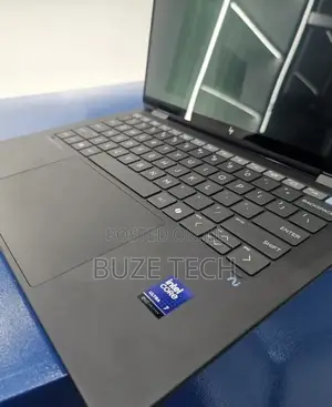 New Laptop HP OmniBook Ultra Flip 14" 16GB Intel Core Ultra 7 SSD 1T