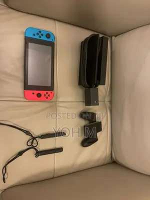 Nintendo Switch V2 - Used