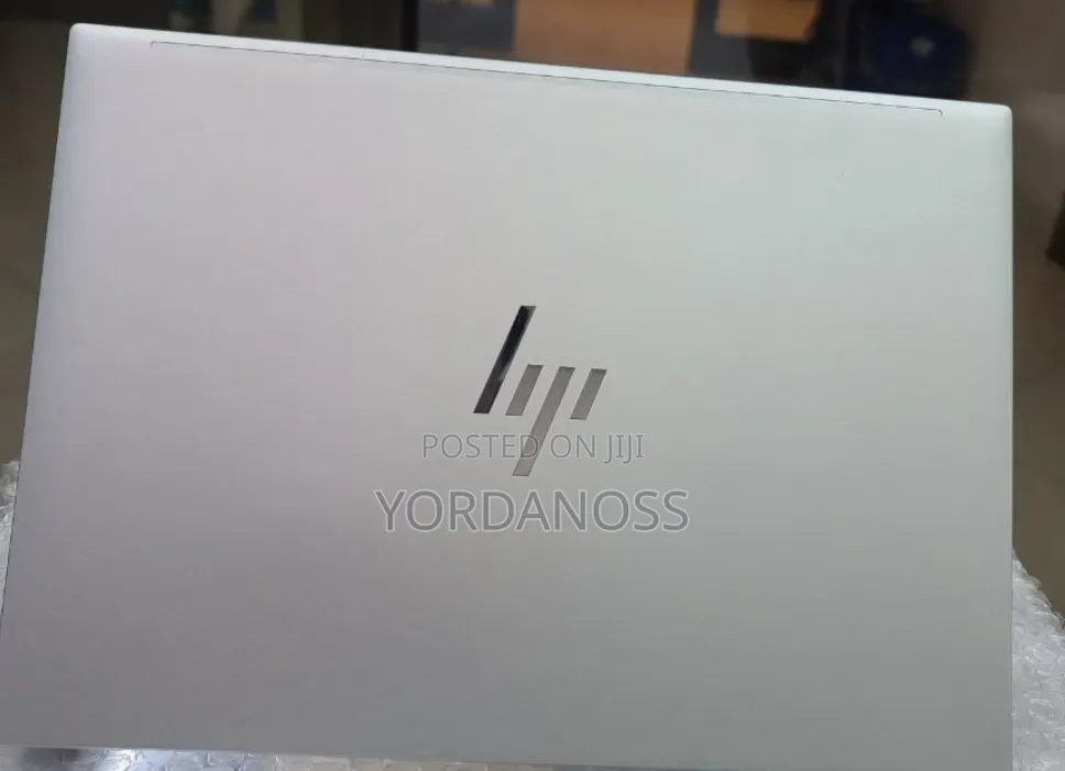 New Laptop HP EliteBook 830 G9 16GB Intel Core i5 SSD 512GB