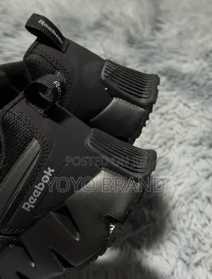 Reebok Zig Dynamica 2 Men's Sneakers Triple Black