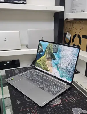 New Laptop Lenovo 32GB AMD Ryzen 7 SSD 512GB
