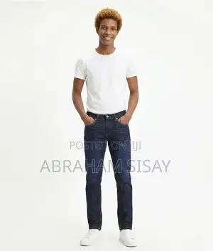 Men's Dark Wash Denim Jeans With Classic Fit