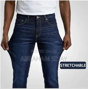 Men's Dark Wash Denim Jeans With Classic Fit