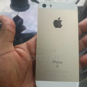 Apple iPhone SE 64 GB Silver